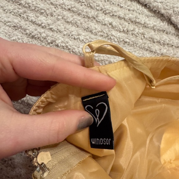 Long gold formal dress worn once - Picture 3 of 5